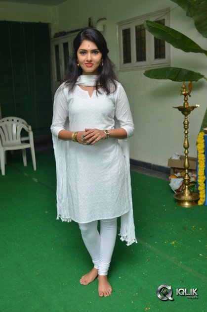 Gayathri-Suresh-At-Lover-Movie-Launch